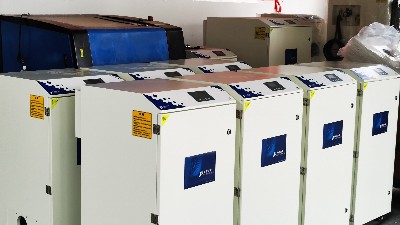激光煙霧凈化器哪家好,執(zhí)信環(huán)保激光煙霧凈化器凈化車間煙塵污染！