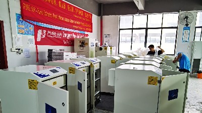 工業(yè)粉塵除塵器，執(zhí)信環(huán)保為工業(yè)加工提供高效除塵設備。