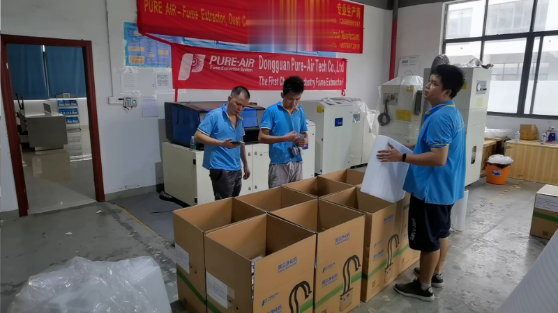 煙塵凈化機(jī),工業(yè)煙塵凈化機(jī),車間煙塵凈化機(jī)。